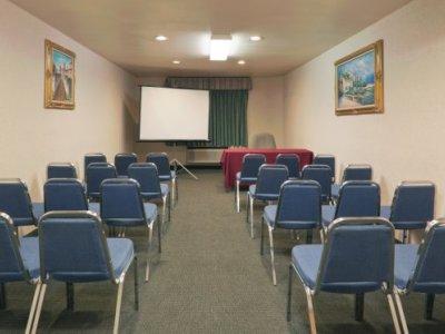 Holiday Inn Express Bakersfield By Ihg Exterior photo
