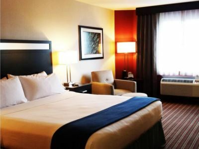 Holiday Inn Express Bakersfield By Ihg Exterior photo