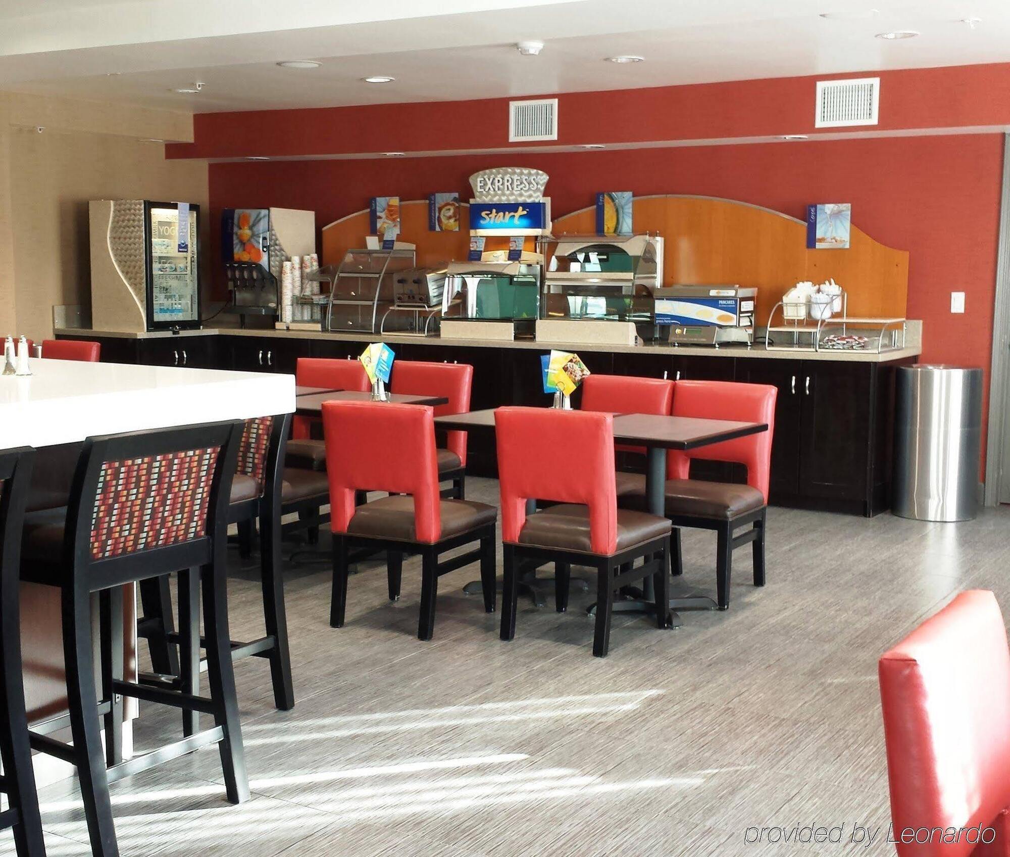 Holiday Inn Express Bakersfield By Ihg Exterior photo