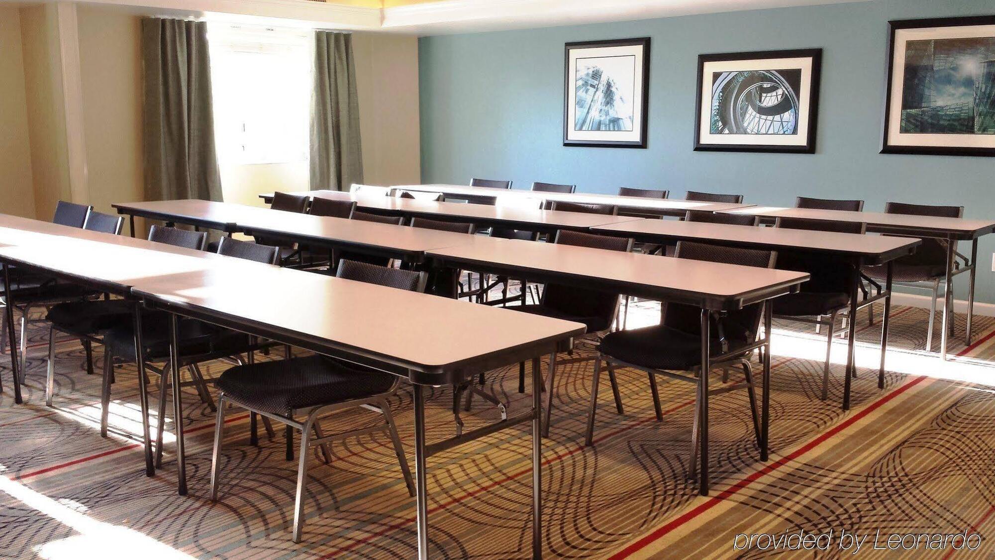 Holiday Inn Express Bakersfield By Ihg Exterior photo
